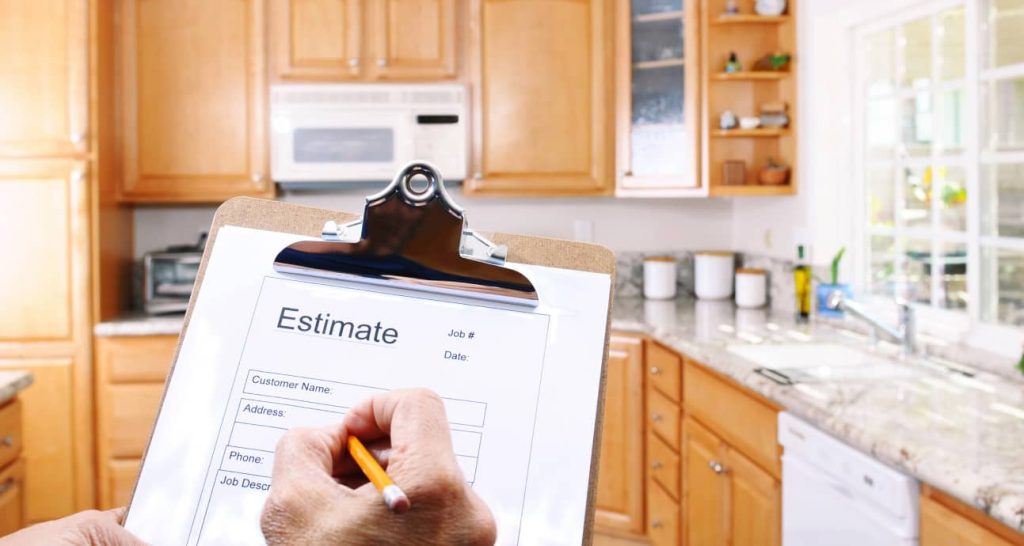 img - contractor-writing-estimate