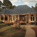 A roof with CertainTeed Grand Manor® Shingles.
