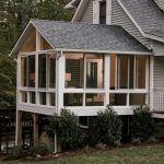 Sunroom in the side of the house